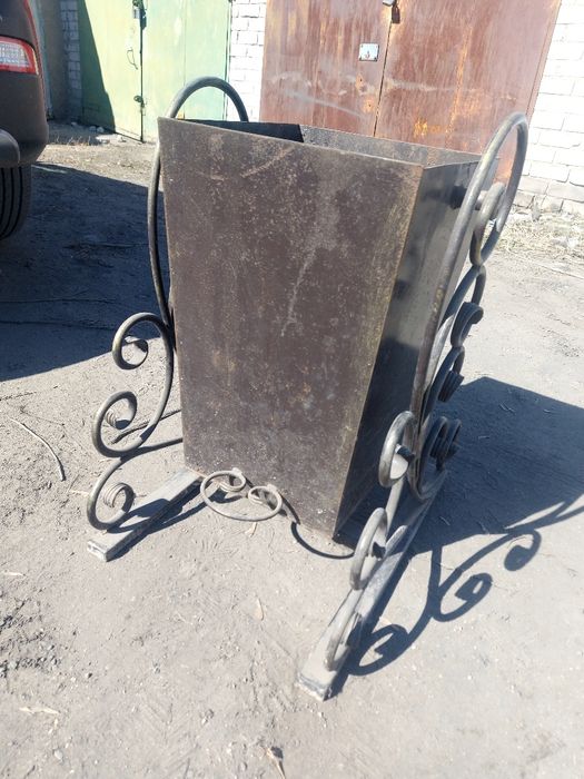 Урна металлическая