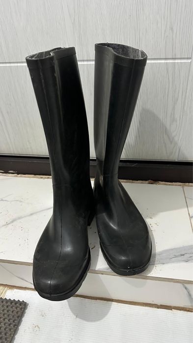 Продам сапоги резиновые