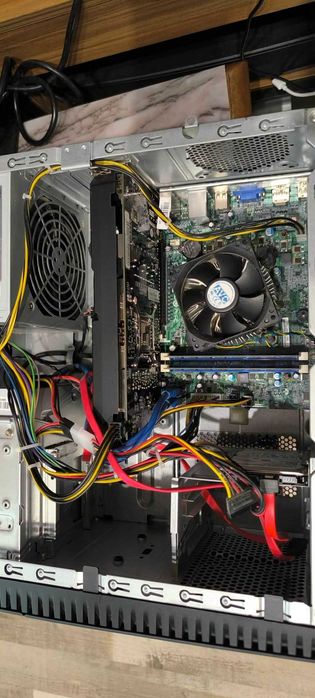 Мощен компютър  Microstar Germaniq 100HDD