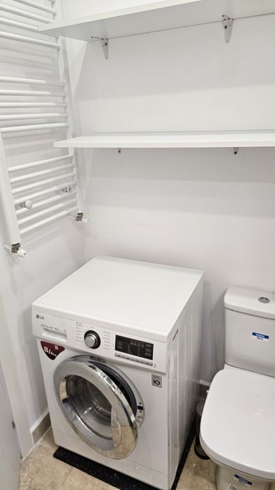 Inchiriez apartament de doua camere