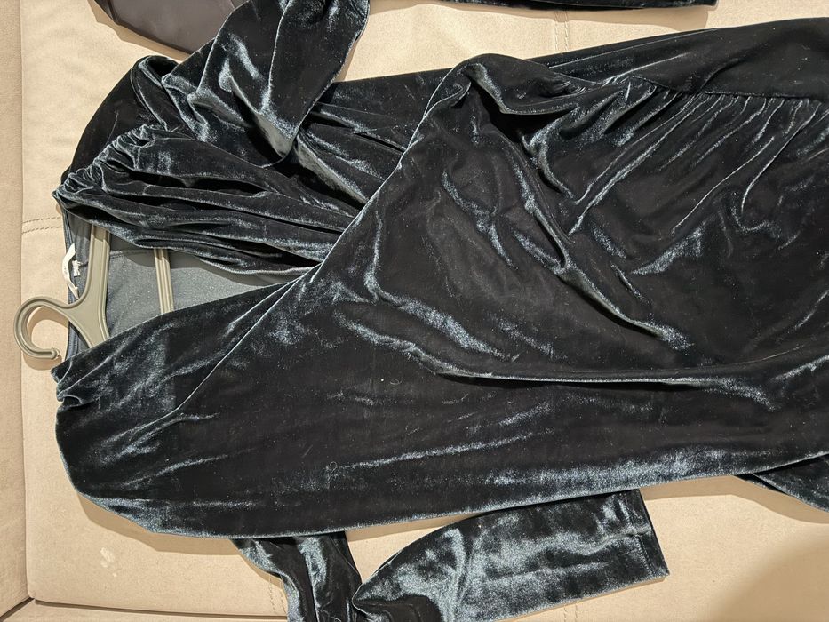 Продам платья по 10 тыс