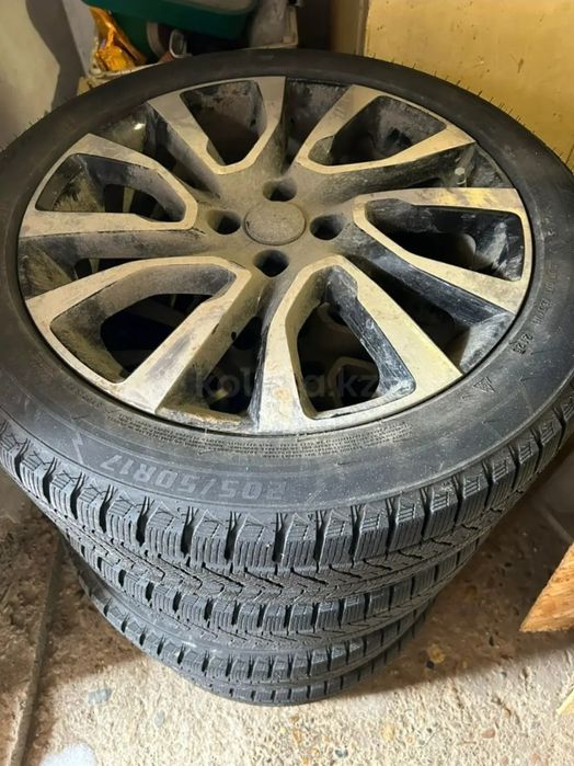 Продам диски с зимней резиной
