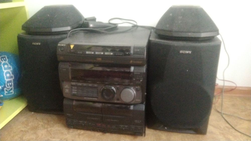 Музыкальный центр