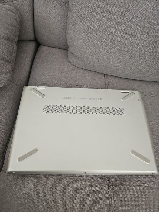 Dezmembrez laptop  hp 15 defect
