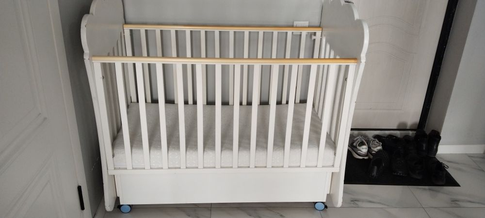 Детская кровать качалка