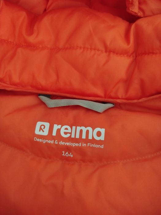 Продам куртки тонкие