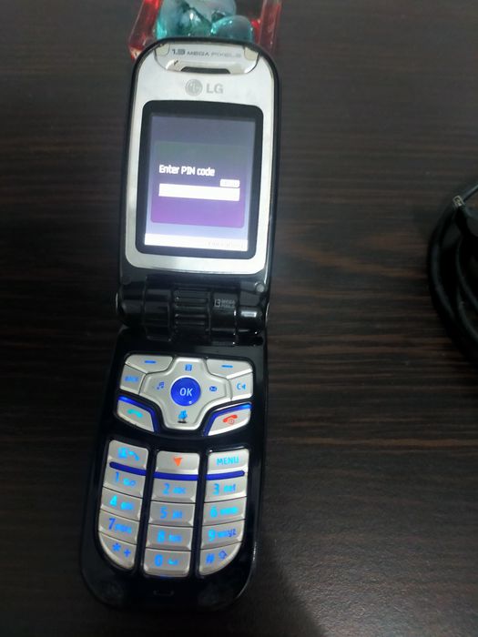 Telefon LG U8360