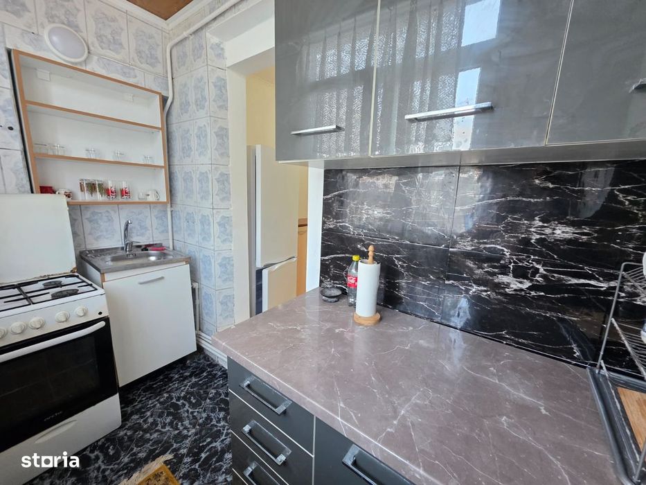 2 camere, decomandat, str. Panaite Donici (zona Spitalului Vechi)
