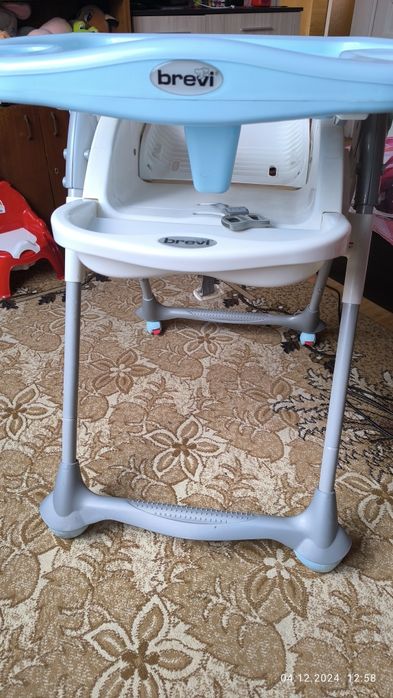 Столче за хранене Brevi