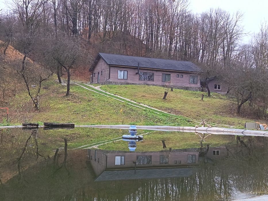 Vila de inchiriat la Breaza pe un domeniu de 17000mp