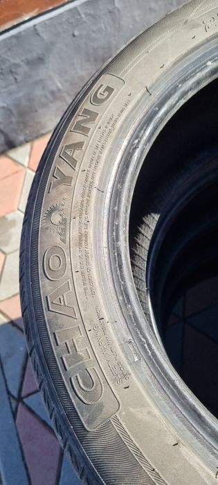 Шины 215/55/17 б/у