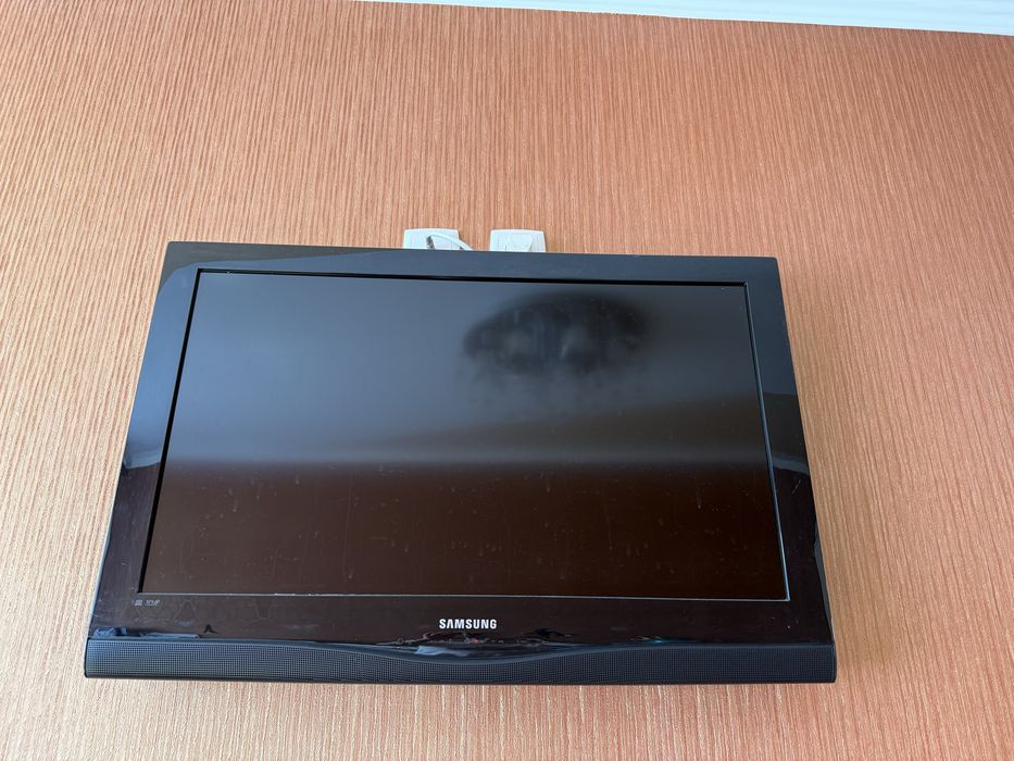 Телевизор samsung