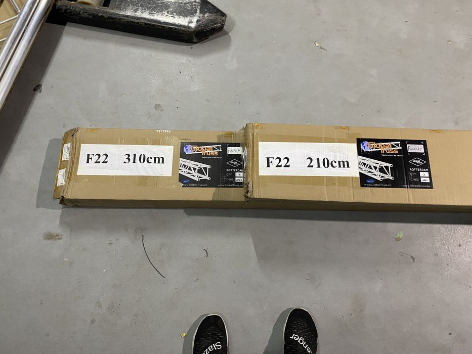 Vand grinda noua global truss deco in 2 puncte