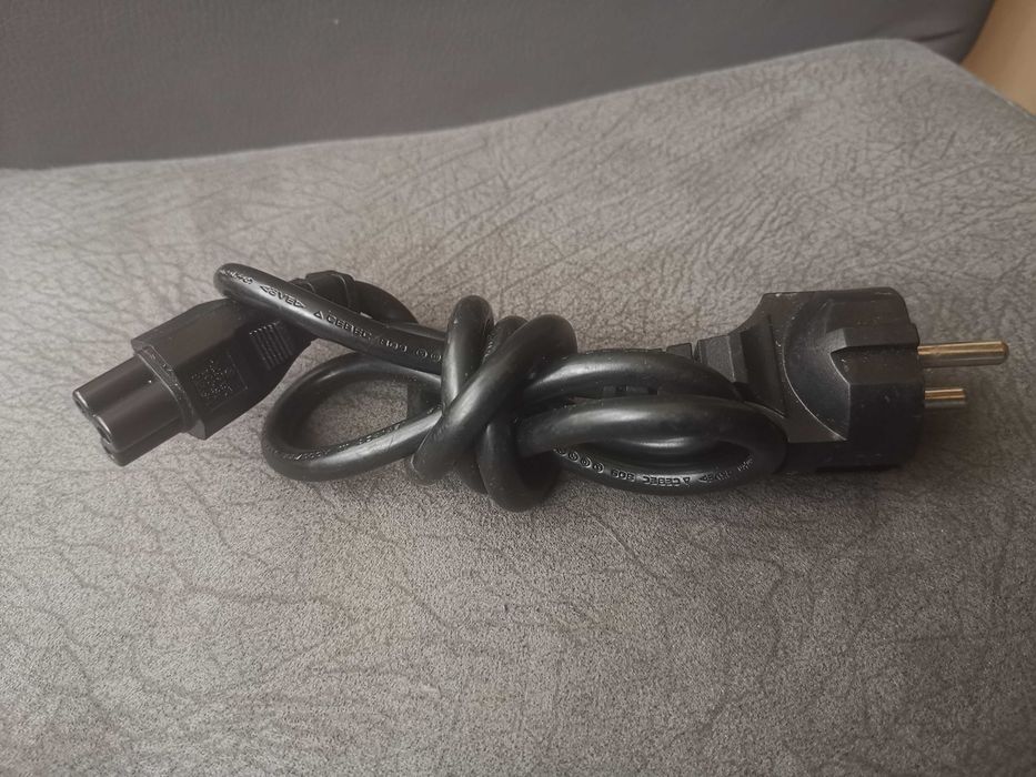 Cablu Alimentare Incarcatoare aadaptoare LEPTOP la 5 lei  (PC 7 lei )