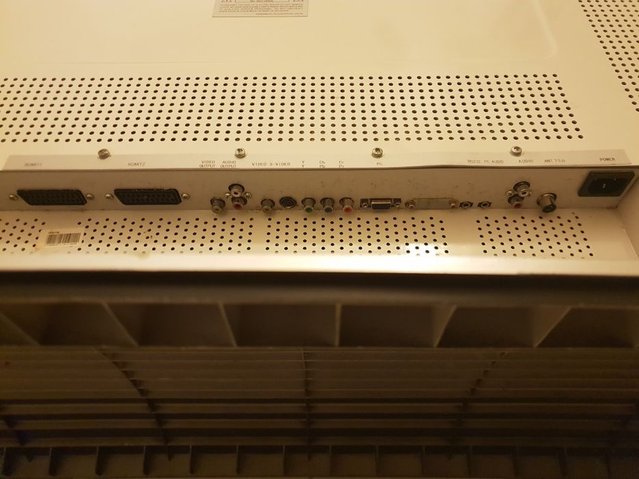 42 инча Немски телевизор Hisense 4211