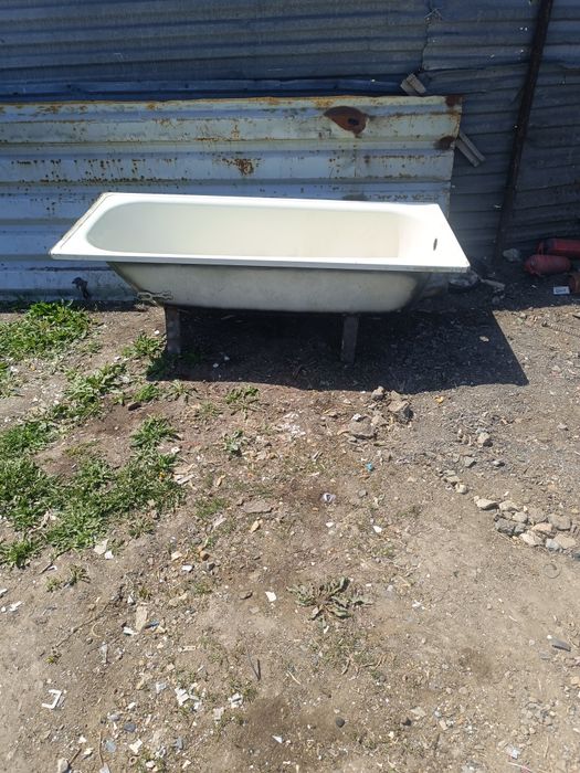 Продам ванну в отл.состоянии.