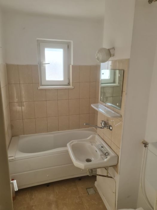 De închiriat: apartament 2 camere semidecomandat, Zona Cascada