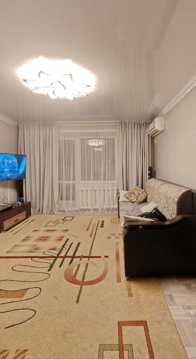 Продам 4х комнатную квартиру