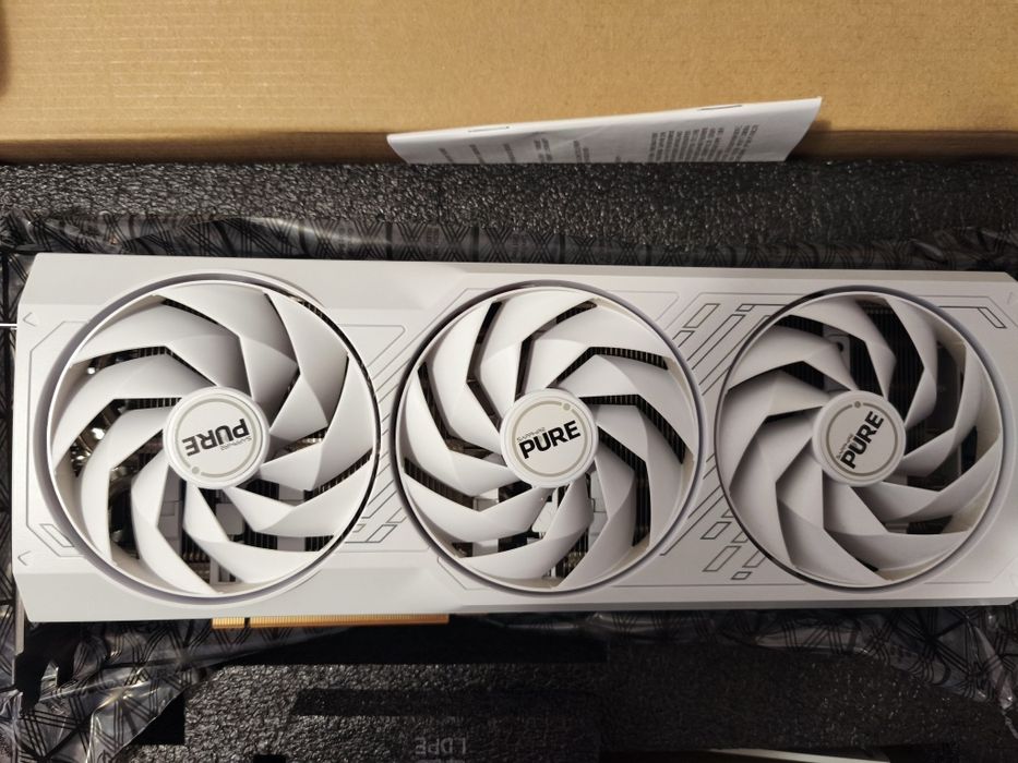 Placa video Sapphire Rx 7800 xt pure