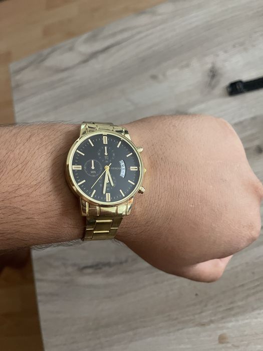 2 ceasuri de mâna Quartz + geneva - funcționale - 140 lei