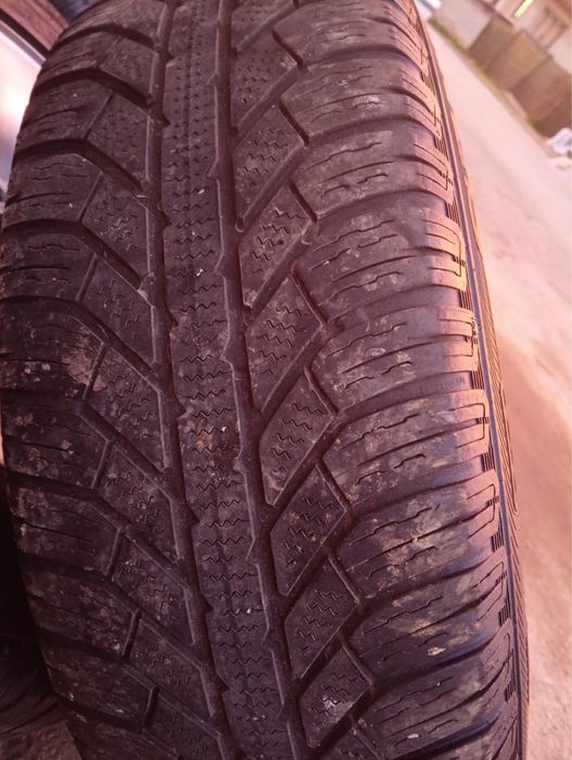 Гуми за джип.