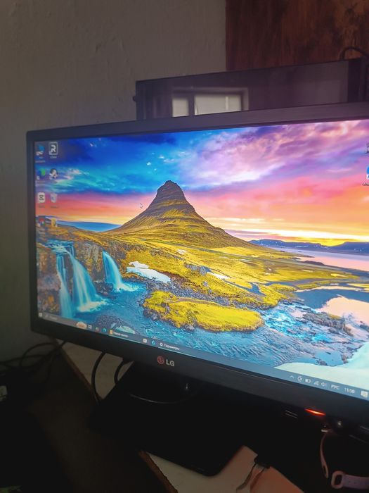 Монитор Lg 22 дюйма