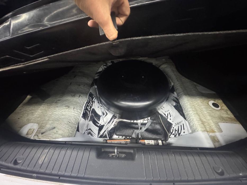 Gentra 1.5 holati zo’r kraska tozza. Bir qul minilgan