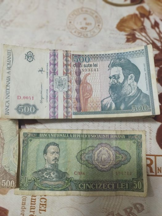 Vand bani vechi de colectie