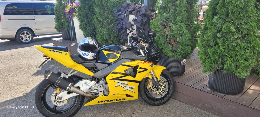 Vând Honda CBR FireBlade 954 RR SC50 2003