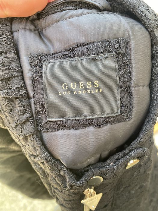 Пролетно яке от дантела Guess