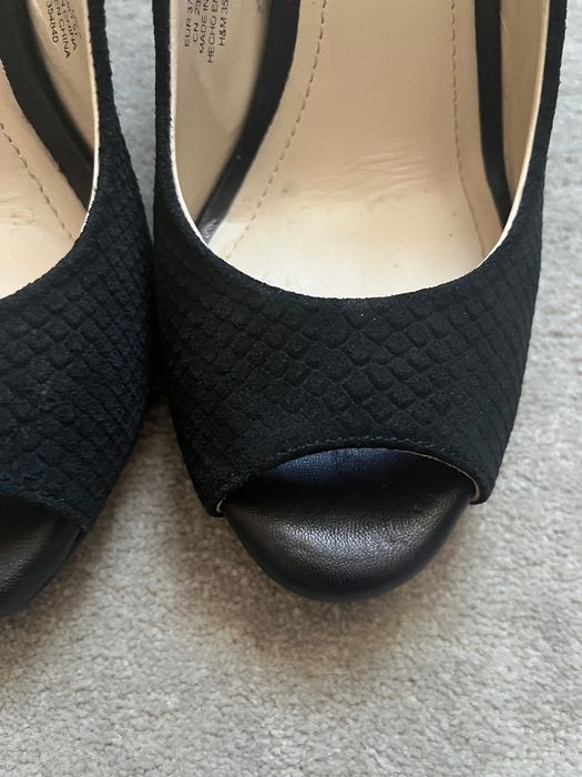 Pantofi superbi din piele H&M