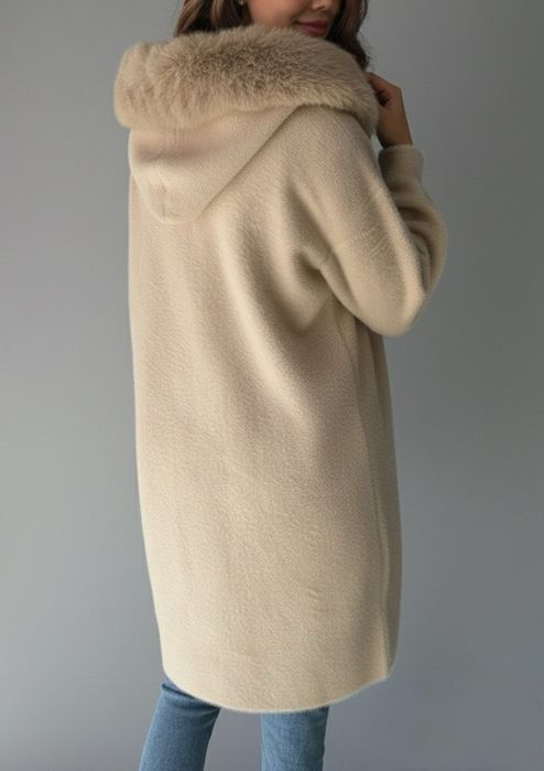 Кашмирена жилетка с пух