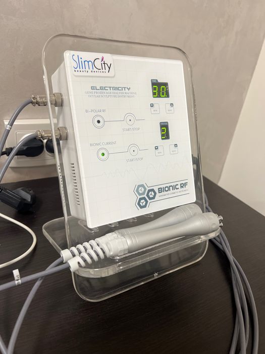 Продавам професионален козметичен апарат SlimCity Bionic RF + ултразвукова шпатула. Цена: 320 €.