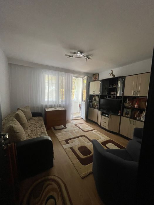 Se închiriază apartament 2 camere zona supermarket Adridan Dărmănești!