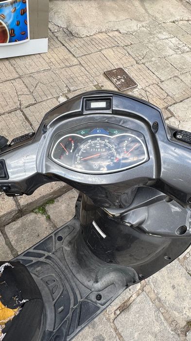 продавам мотор piaggio