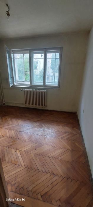 Apartament 2 camere, etaj intermediar