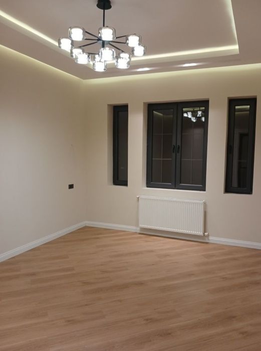 Саломатина 2.5 сотки 6 комнат 3х уровневый дом