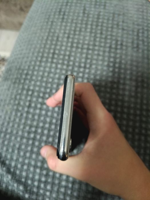 Продам Iphone X 64gb 100akb