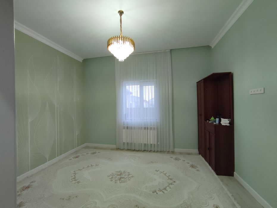 Продам частный дом в Зарослым