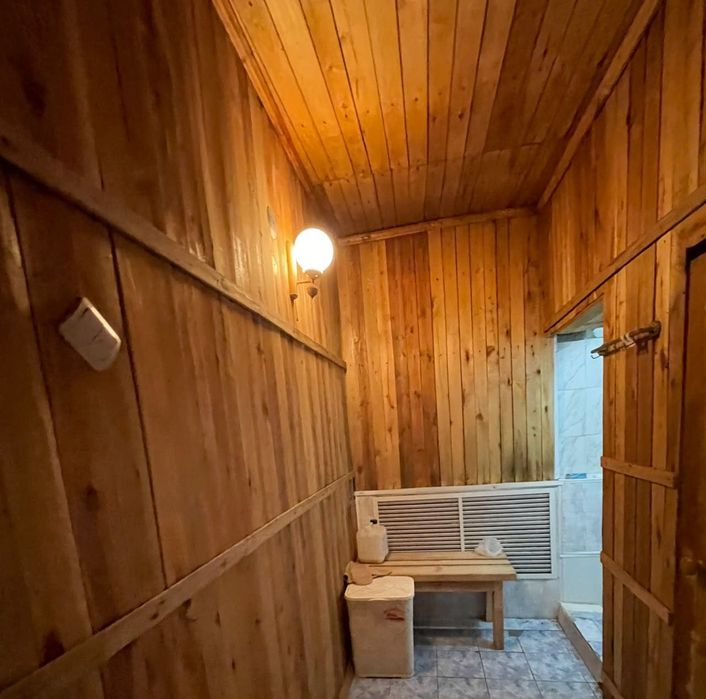 Сдаю 5 комнатную квартиру