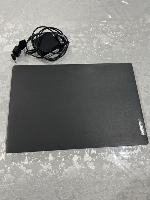 Noutbook lenovo sotiladi