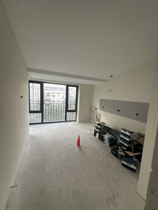 Продаётся 4-х комнатная квартира на паркентском.Маклерам не беспокоить