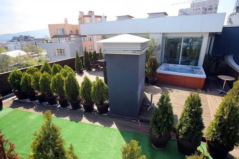 Дава се под наем Многостаен апартамент в София, Лозенец - 460 кв.м за 4200 € - Снимка #8