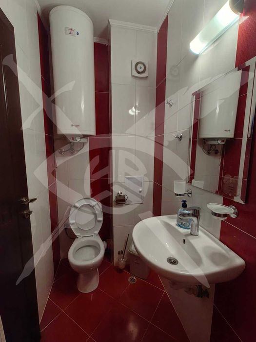 Тристаен - Свети влас