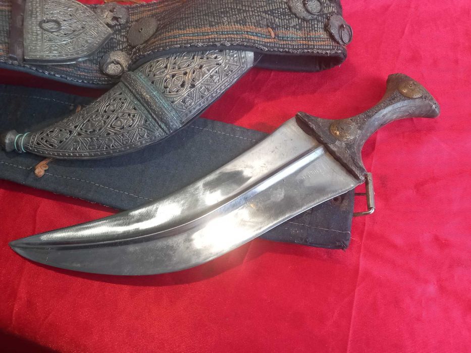 Голям Стар Ханджар, Джамбия Сърмен Колан , Сребро