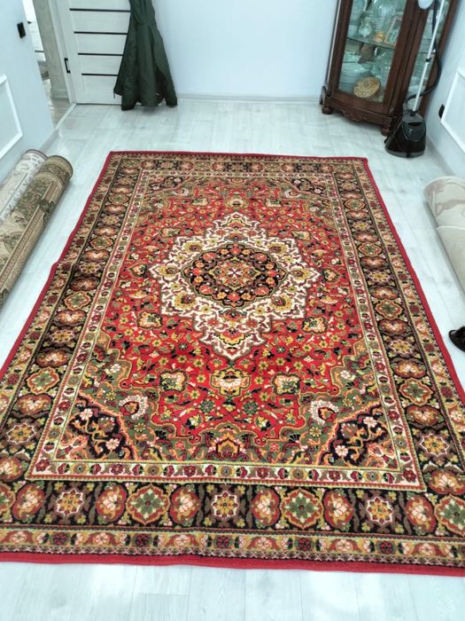 Ковры б/у все в отличном состоянии