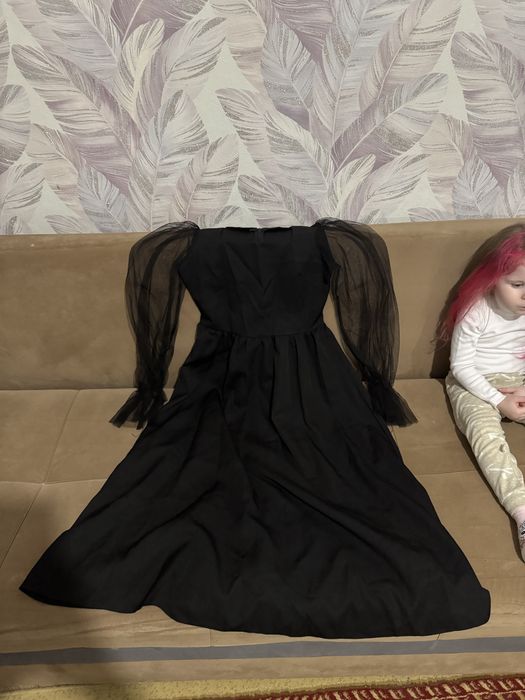 Платья по 3000 тг