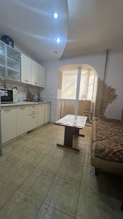 Продается 3 ком.квартира рядом с АПК