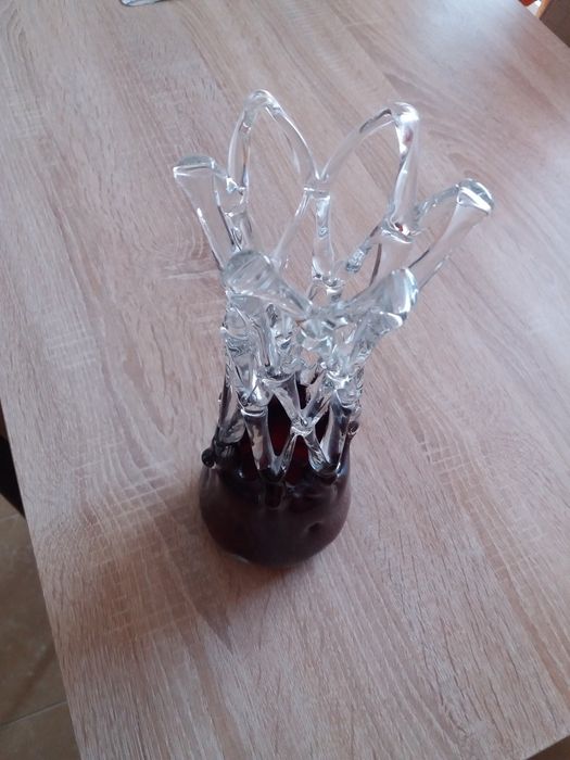 Vaza sticla flori.Pret.50 lei.