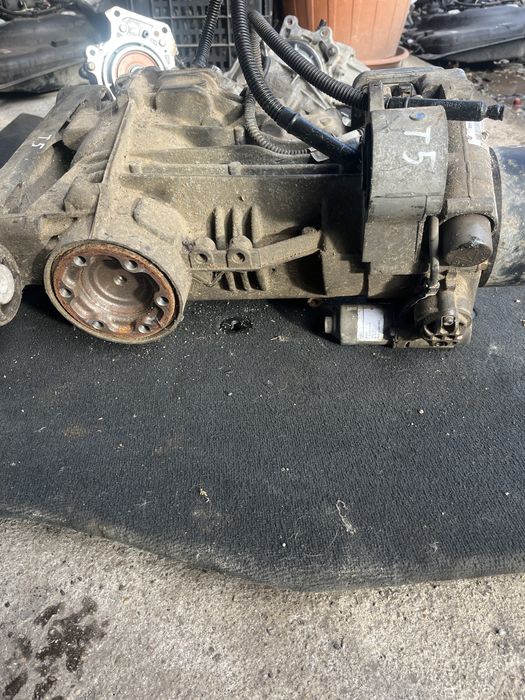 Заден диференциал за Фолксваген Т5 2011г 2.0д 09N525010